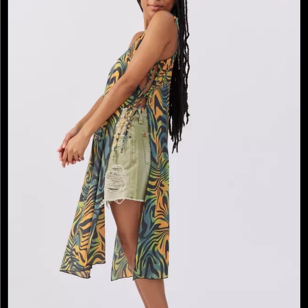 NWT UO Dove Print Cover up